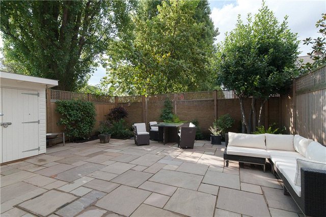  Image of 4 bedroom Mews for sale in Magdalen Road London SW18 at Magdalen Road Wandsworth Earlsfield, SW18 3NP
